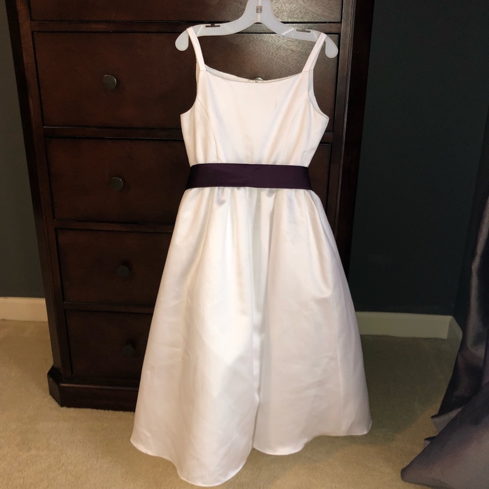 Like NEW! David’s Bridal FlowerGirl Dress Size 12
